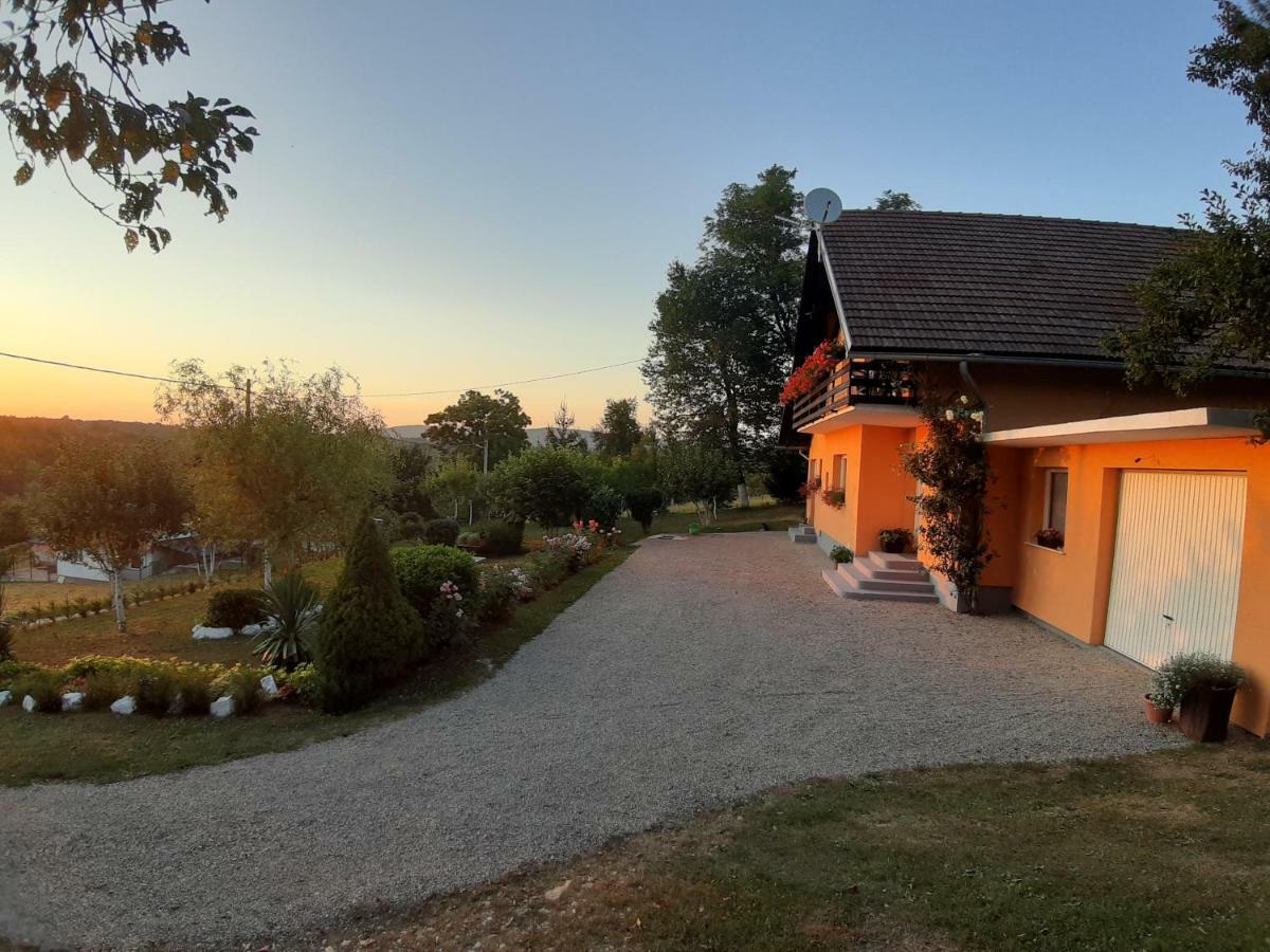 Apartmán House Jelena&Marija Rakovica Exteriér fotografie