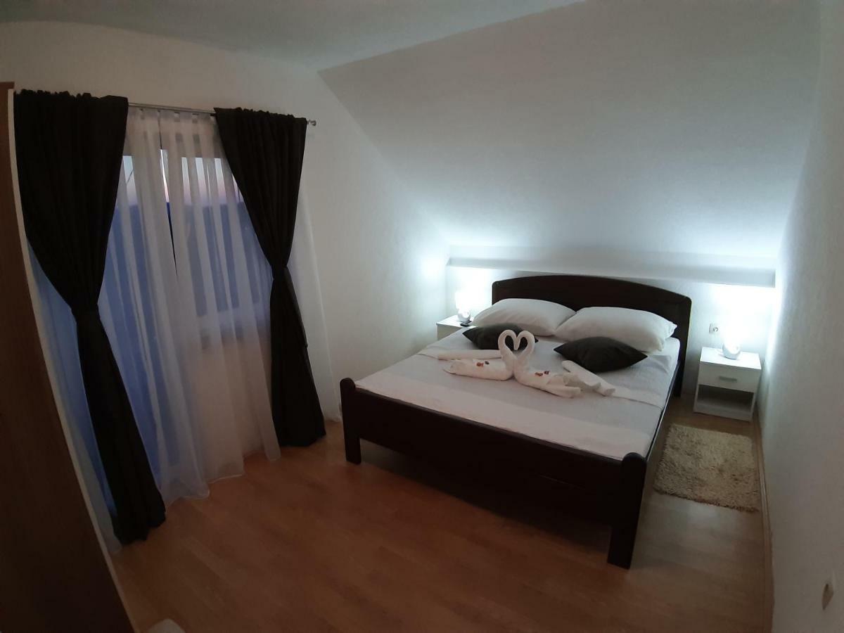 Apartmán House Jelena&Marija Rakovica Exteriér fotografie